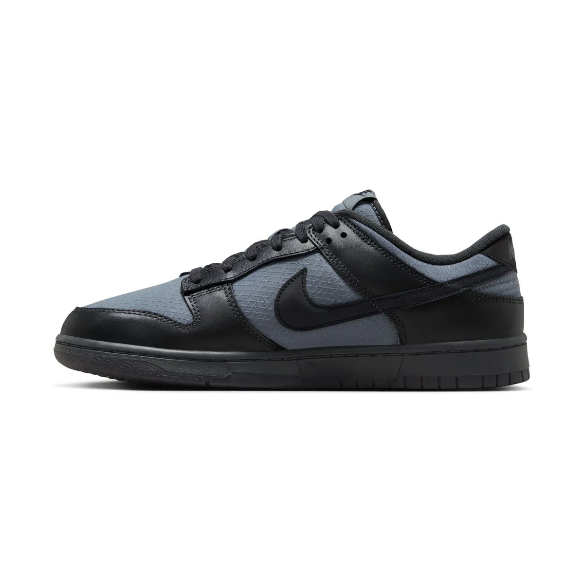Speed Driven Sole Multi Directional Grooves Nike Dunk Low Retro SE 'Off Noir Smoke Grey' Men's Winterized Shoes