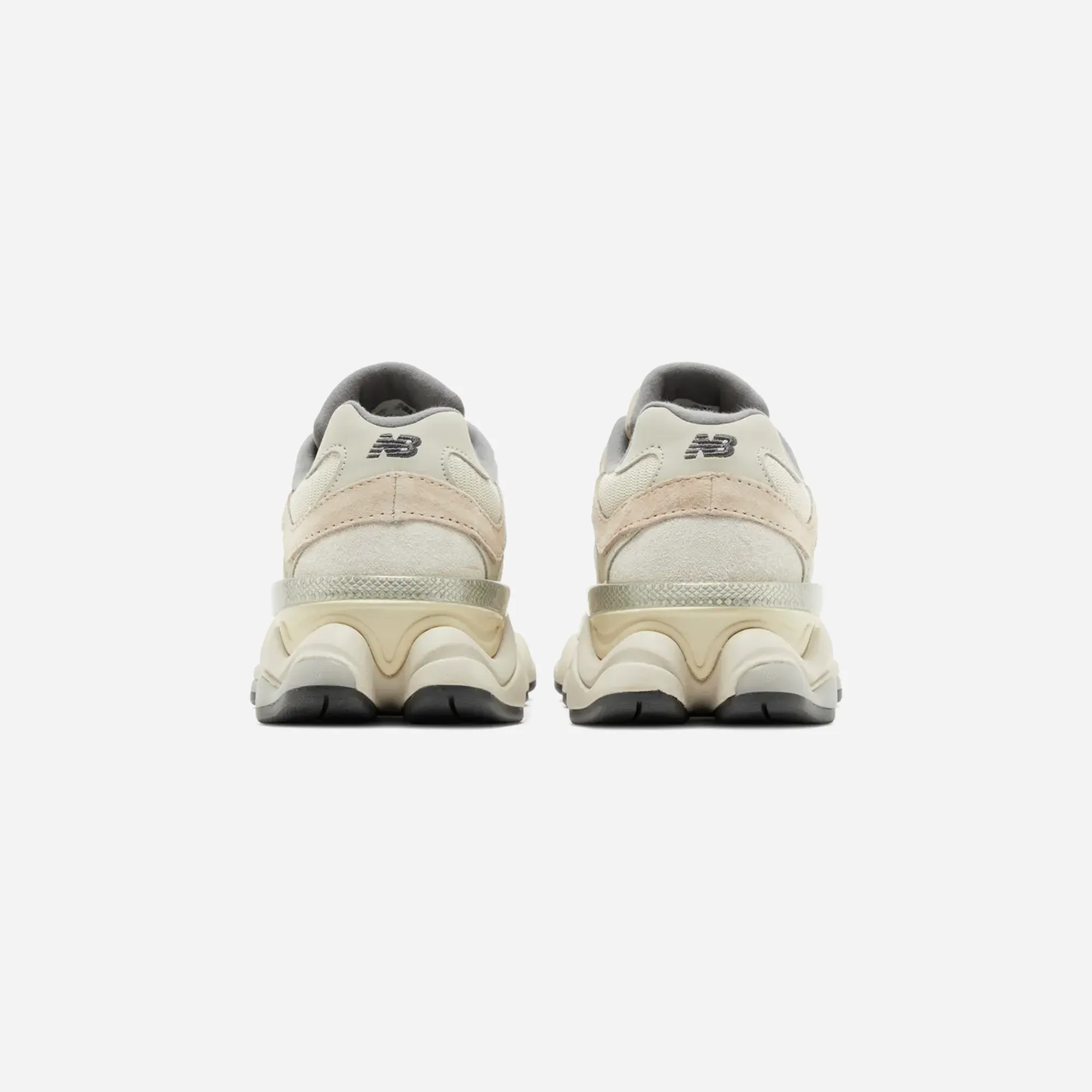 New Balance 9060 Moonbeam Sea Salt spring - suitable