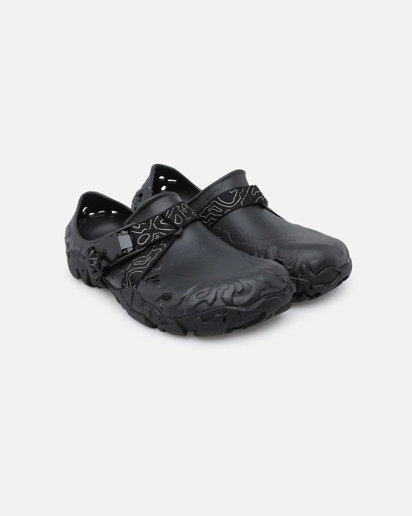 Hill Walk Matte Edge Crocs All-Terrain Atlas Black
