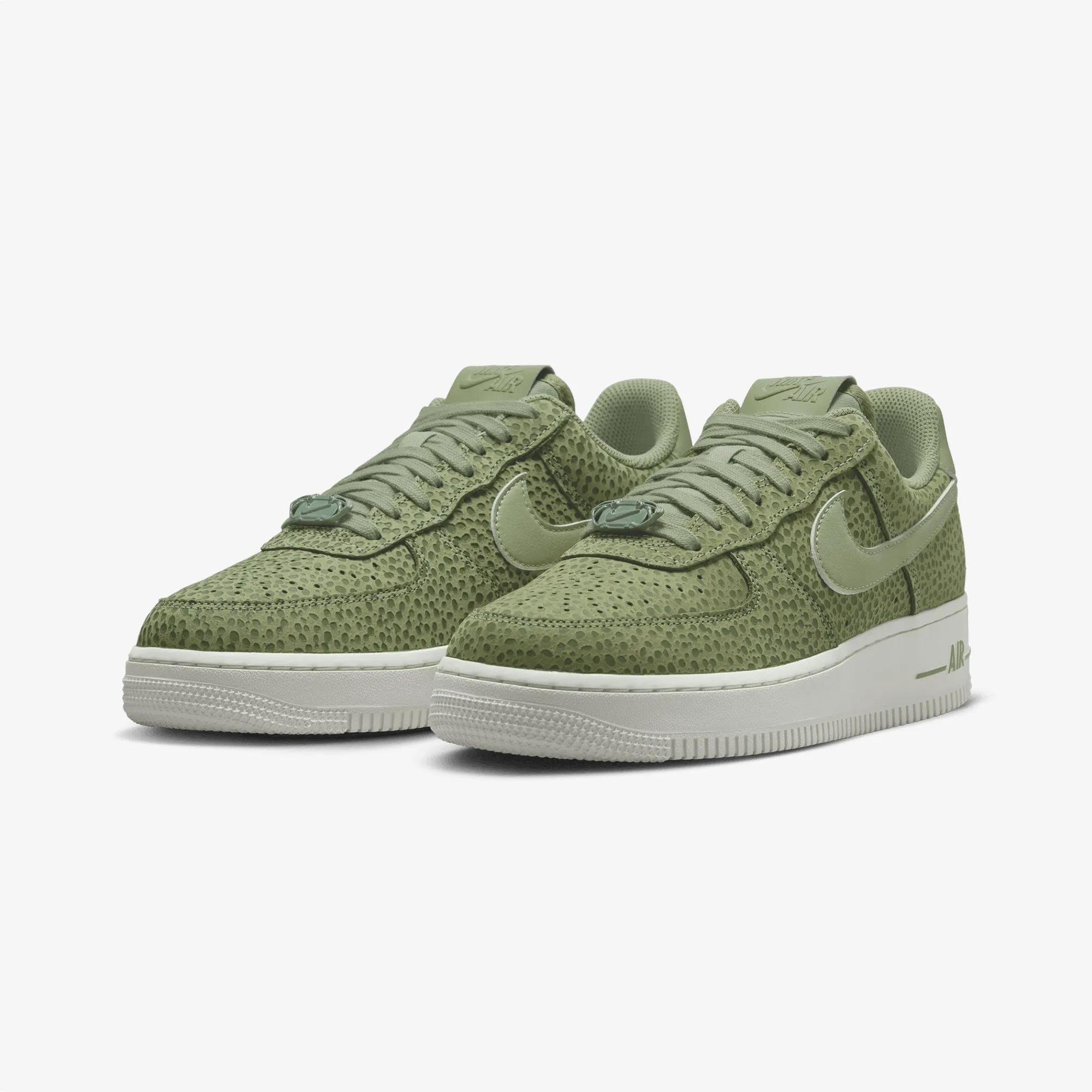 Nike | AIR FORCE 1 '07 PREMIUM { SESAME/OIL GREEN-LIGHT BONE No Slip