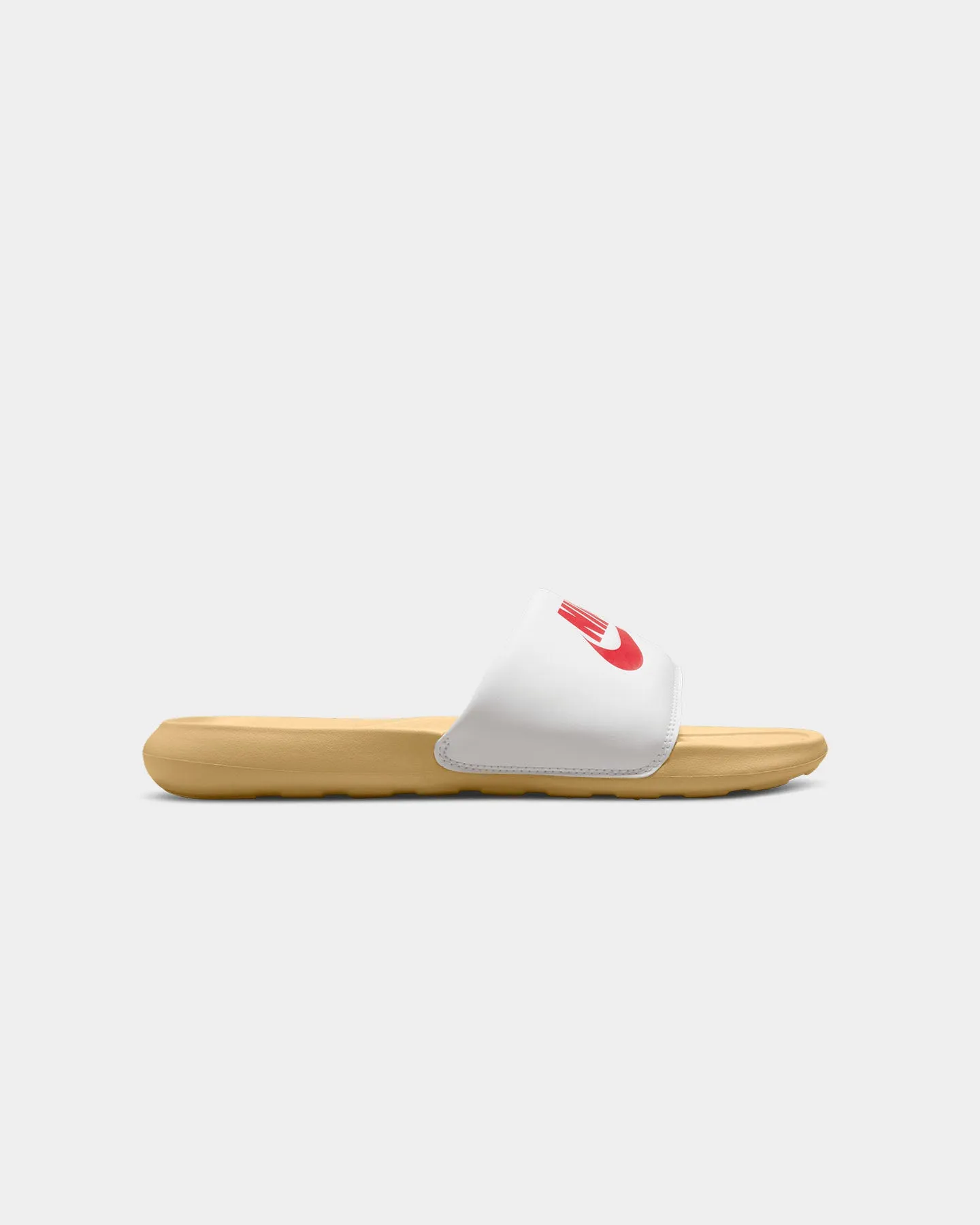 Casual Move Casual Nike Victori One Slide Summit White/University Red-Sesame