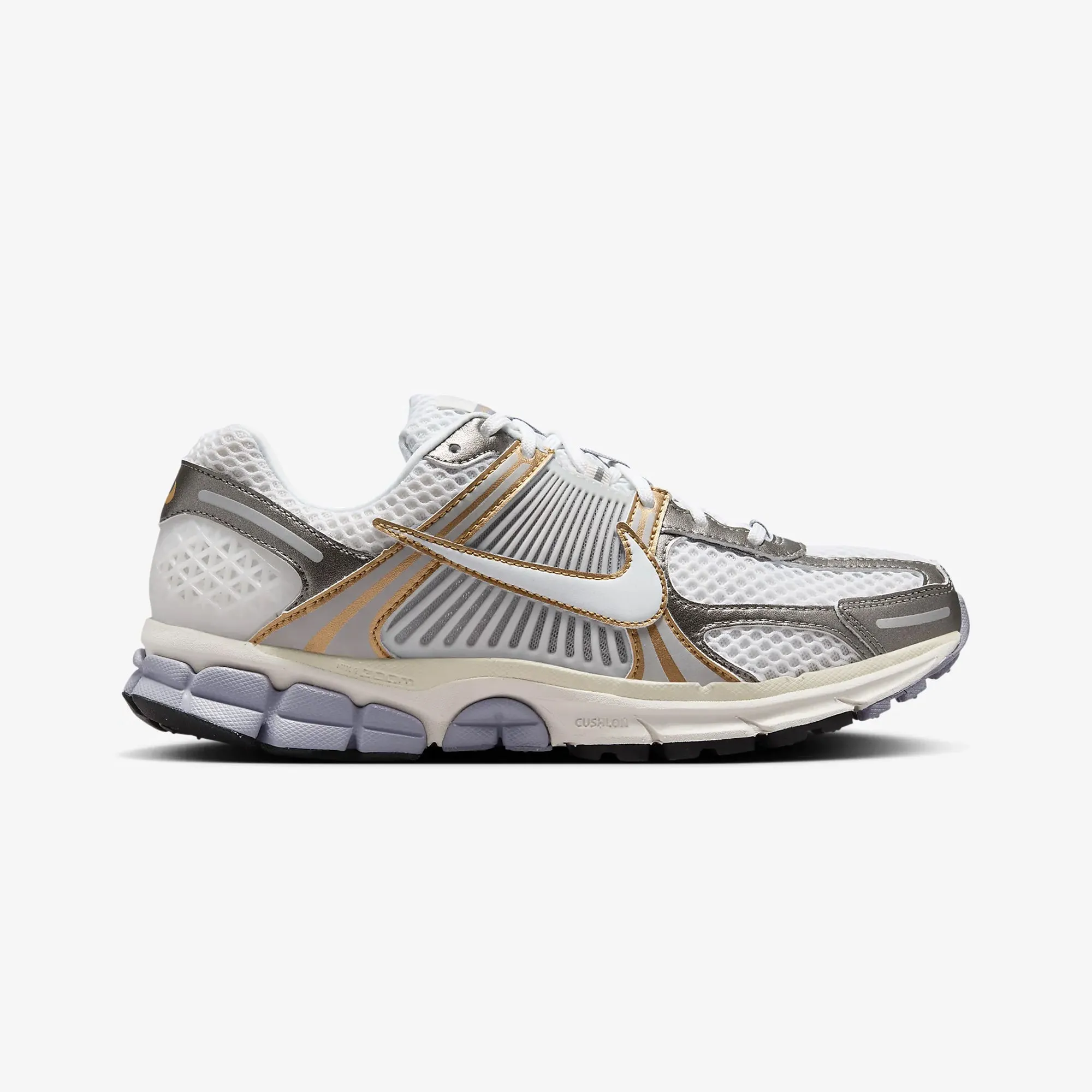 NIKE | ZOOM VOMERO 5 { PLATINUM TINT/WHITE-MTLC PEWTER Run Style