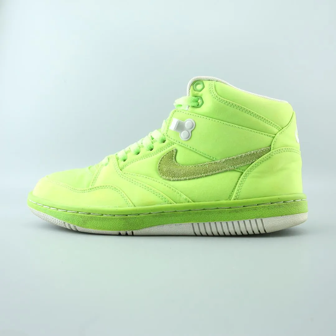 NIKE SKY FORCE 88 MID Vibe Up Minimalist