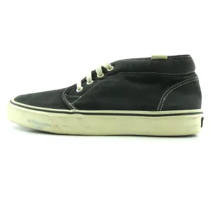 Street Explorer Minimalist Outfit VANS AUTHENTIC