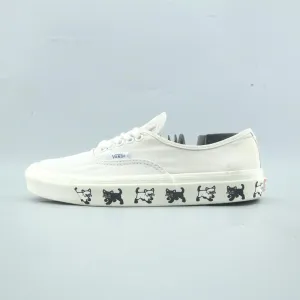 VANS AUTHENTIC Planet Step Road Fit