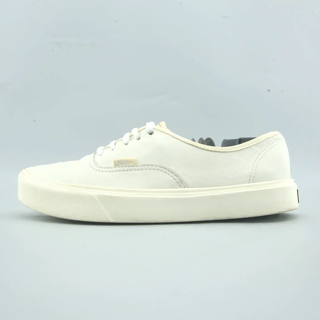 Flexible   strap Slip-Resistant Shoes VANS AUTHENTIC SUEDE