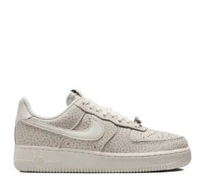 yoga enthusiasts - specific benefits Convenient W Nike Air Force 1 '07 Premium "Safari"