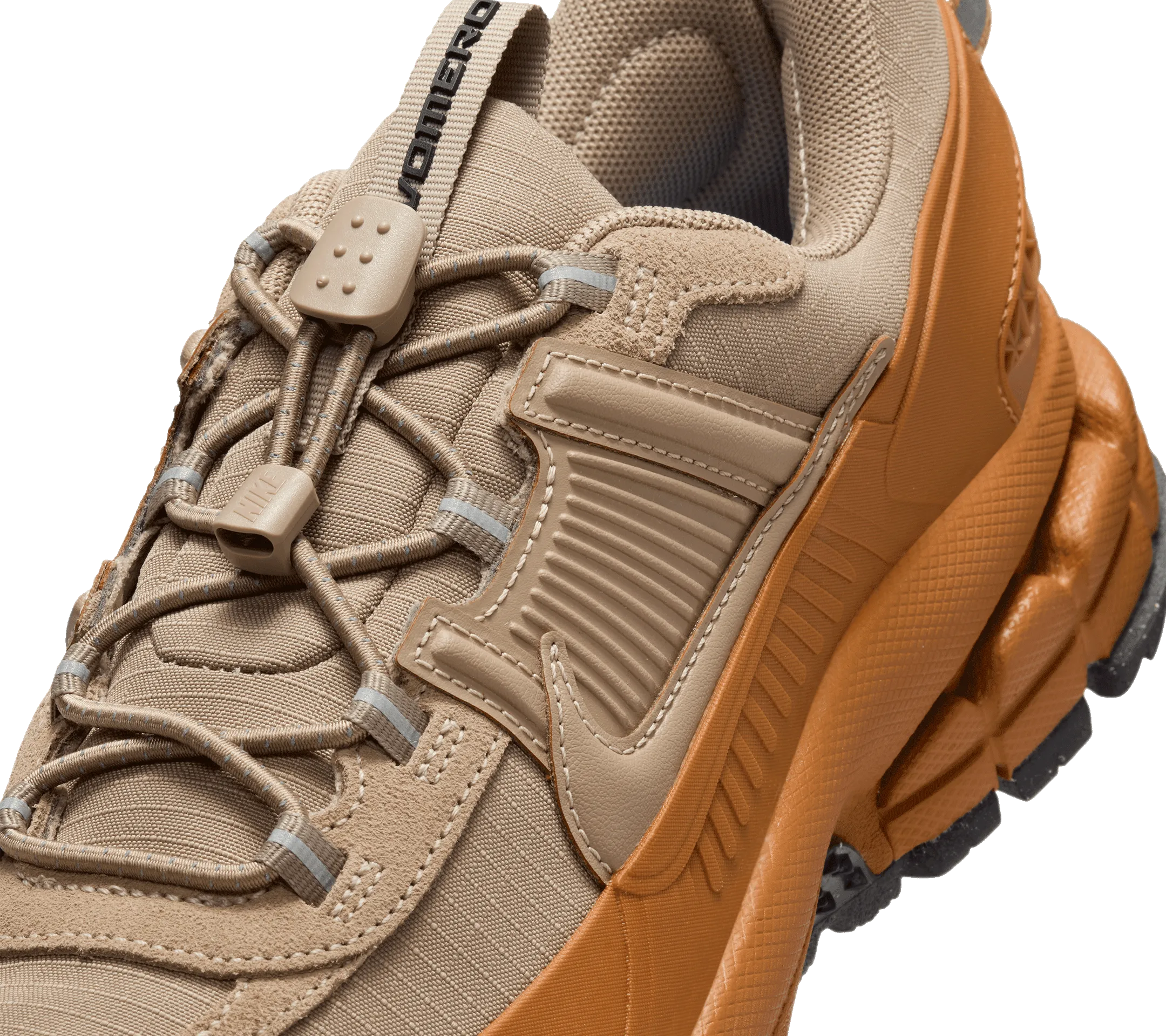 W Nike Zoom Vomero Roam satisfactory weekend adventurers