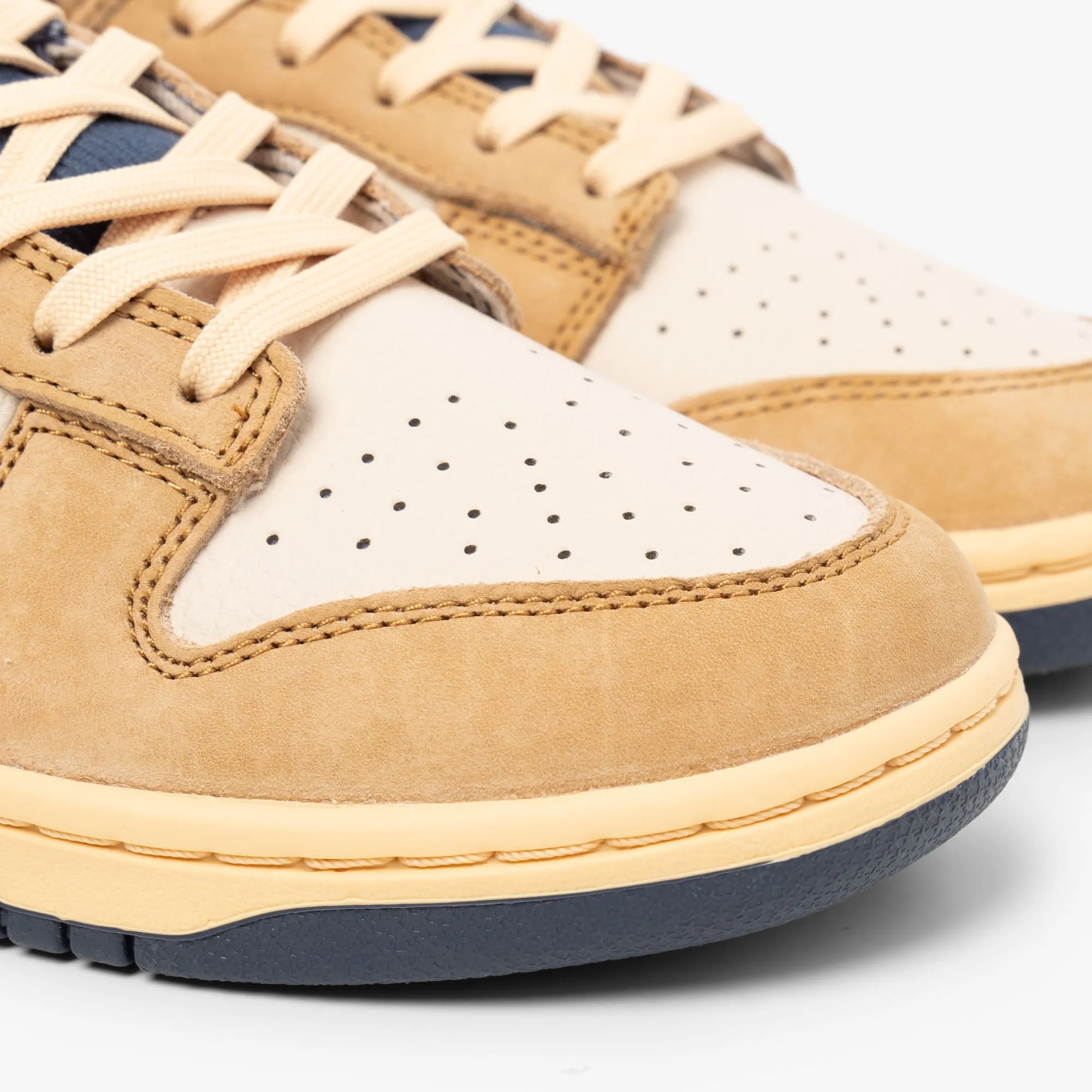 Nike Dunk Low Retro SE Wheat / Burnt Sunrise - Sanddrift Light Look