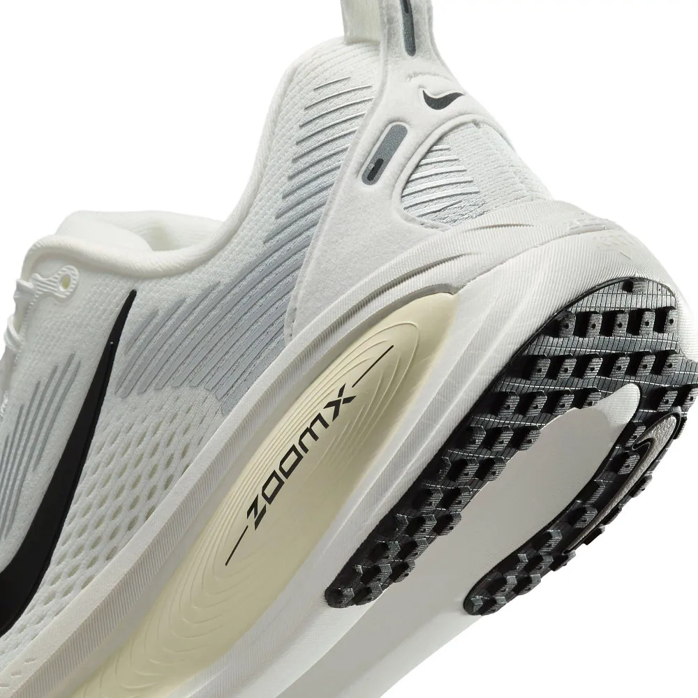 Weather Friendly SlimFit Women's Nike Vomero 18