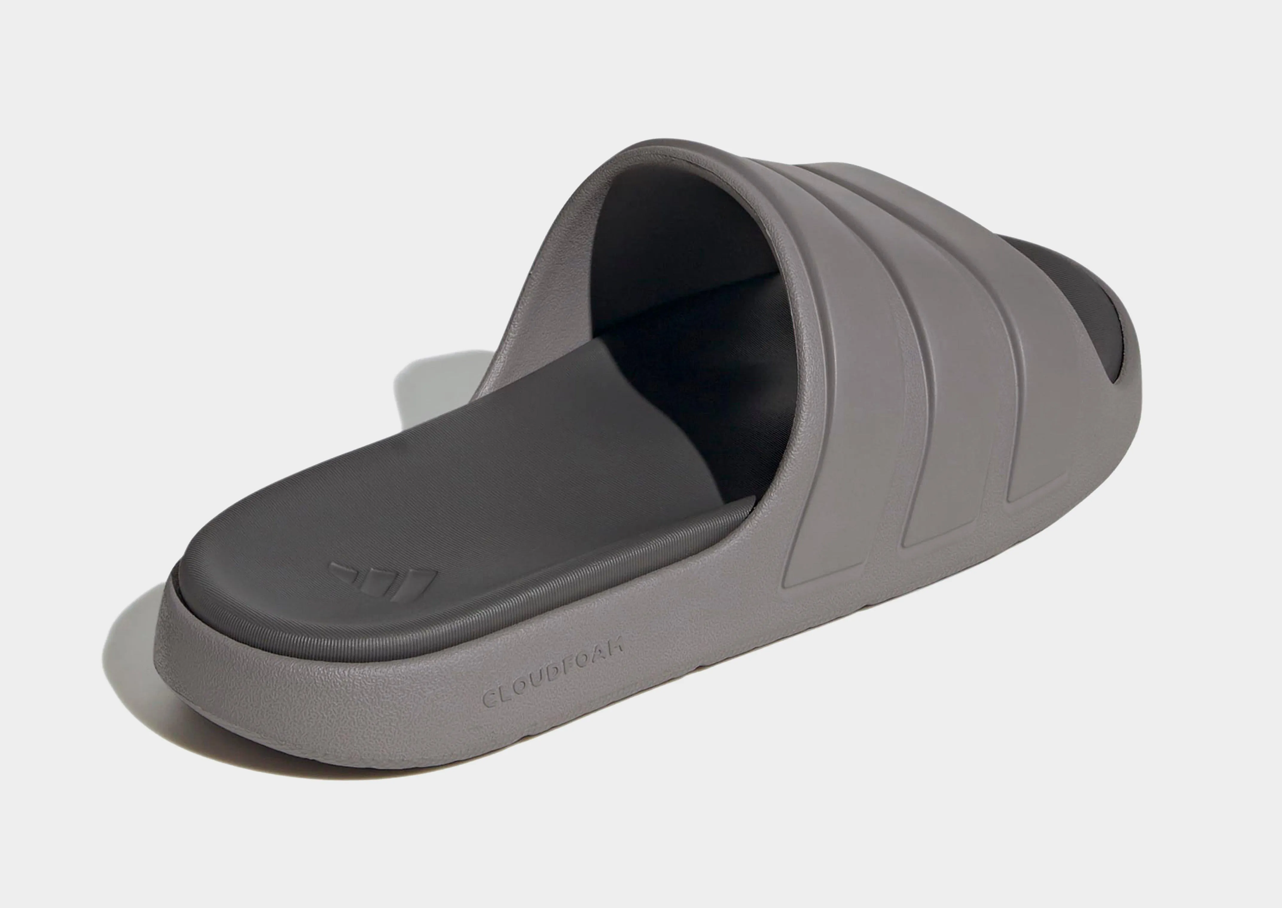 Znsory Slides Win Hike Quiet Footprint